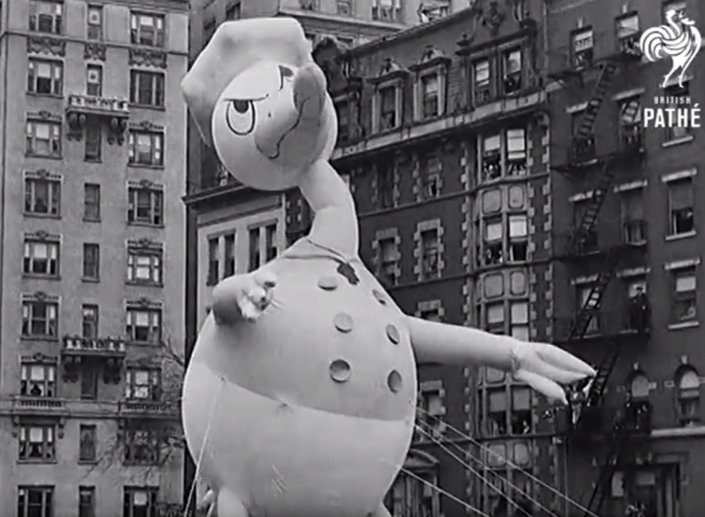 Donald Duck - Macy's Thanksgiving Day Parade (1935)
